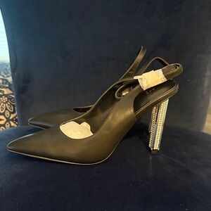 Chic Black Slingback Heels with Sparkling Heel